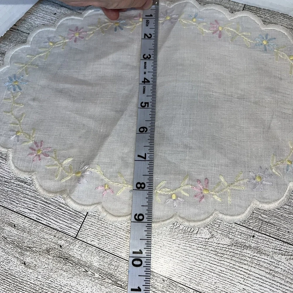 Handcrafted Doily Set Home White Floral Embroidered Scalloped Linen Vintage